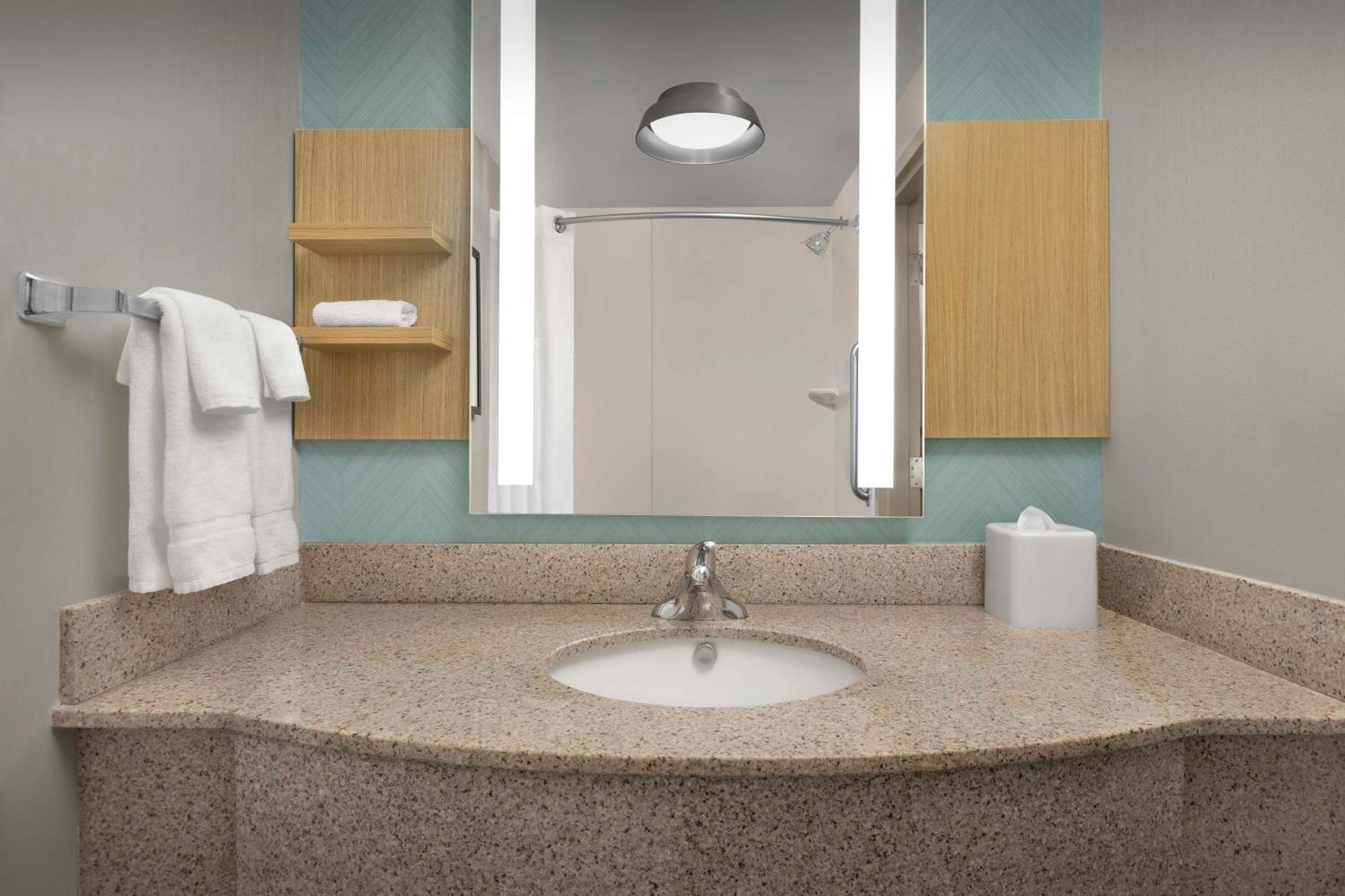 Hilton Garden Inn Raleigh Capital Blvd I-540 Buitenkant foto