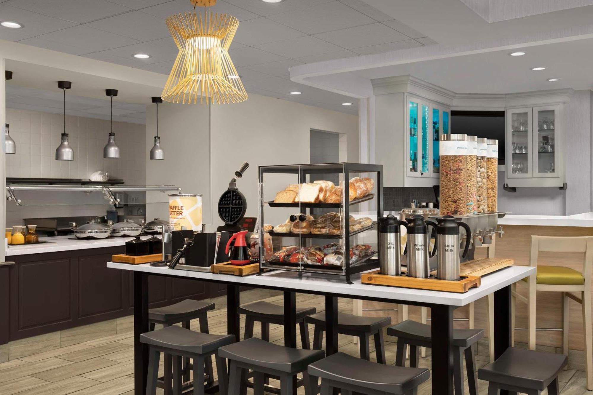 Hilton Garden Inn Raleigh Capital Blvd I-540 Buitenkant foto
